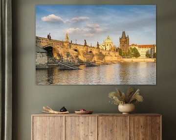 Karlsbrücke Prag in der Abendsonne von Michael Valjak