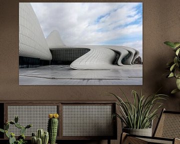 Exterieur van het Heydar Aliyev Center (Zaha Hadid Architects) in Bakoe, Azerbaijan van WorldWidePhotoWeb