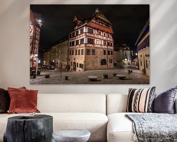 Woonhuis van Durer laat in de avond in oude stad van Nurenberg, Duitsland