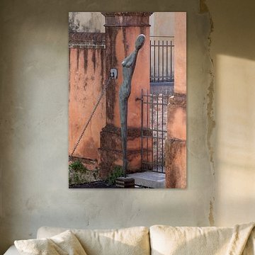 Bronze statue in Treviso