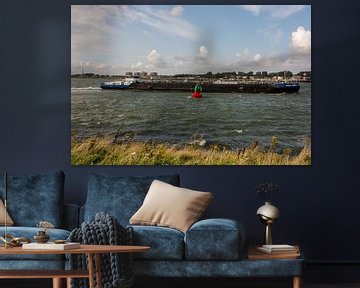 Binnenvaartschip Aqua Ligera rond de Landtong Rozenburg. van scheepskijkerhavenfotografie