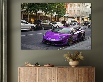 Lamborghini Aventador SVJ aan de Sloane Street in London van Joost Prins Photograhy