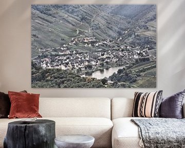 Picturesque Wine Village on the Moselle van Gisela Scheffbuch