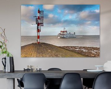 Veerboot Wagenborgen komt aan in de haven van Lauwersoog van Evert Jan Luchies
