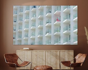 Zomer vakantie toerisme hotel gevel met balkon voorzijde