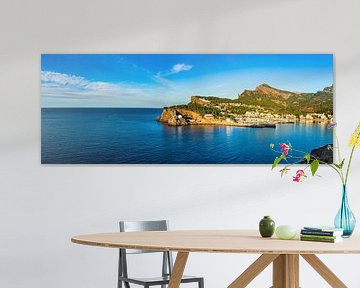 Panoramablick auf Port de Soller, Küstenlandschaft auf Mallorca von Alex Winter