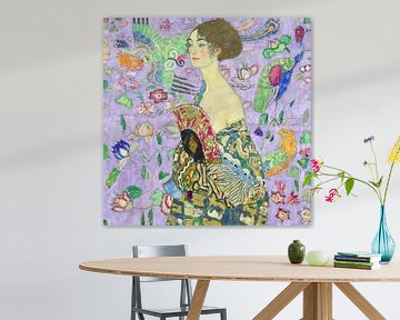 Dame met een waaier, Gustav Klimt (paars, digitaal aangepast)