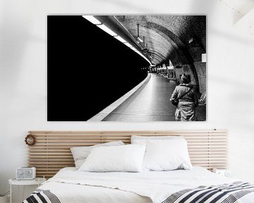 Abstractie van een ondergrondse metro halte (zwart/wit) van Lieven Tomme