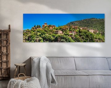Prachtig mediterraan dorp Deia op Mallorca, Spanje Middellandse Zee, panorama van Alex Winter