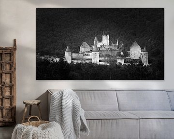 Schloss Bourscheid in schwarz-weiß
