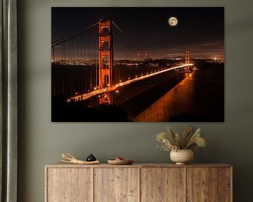 Golden Gate Bridge bij maanlicht van Wim Slootweg