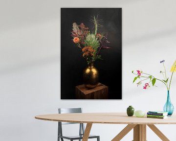 Blumenstillleben in einer Vase &quot;Herbstglück&quot; von Marjolein van Middelkoop