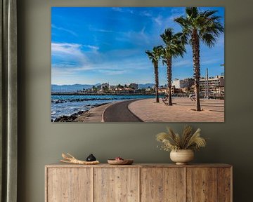 Balearen Spanje, Palma de Mallorca, uitzicht op de zeeboulevard in Portixol van Alex Winter