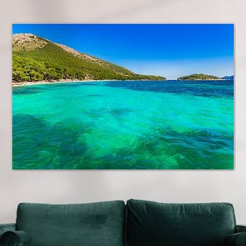 Idyllischer Blick auf den Strand Platja de Formentor auf der Insel Mallorca, Spanien Mittelmeer von Alex Winter