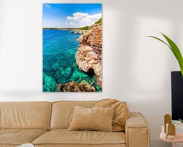 Rotsachtige kustlijn op het eiland Mallorca, Spanje Middellandse Zee van Alex Winter