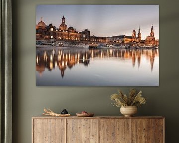 Dresden weerspiegeld in de Elbe van Jiri Viehmann