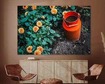 Orangenkrug, Orange Blumen von Patrycja Polechonska