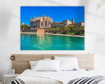 Palma de Mallorca mit der Kathedrale La Seu und dem Parc de la Mar von Alex Winter