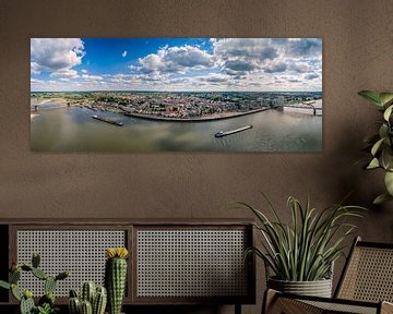 Panorama Nijmegen van brug tot brug van Air-view