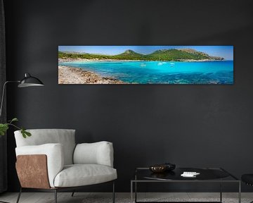 Vue panoramique de la plage de Cala Angulla, magnifique bord de mer à Majorque sur Alex Winter