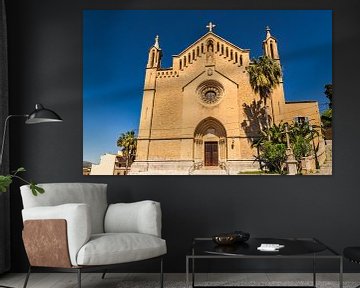 Historische Kirche in der Altstadt von Arta auf der Insel Mallorca, Spanien von Alex Winter