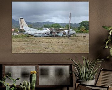 Verloren plaats - Verlaten vliegveld op Grenada (Caribisch gebied) van t.ART