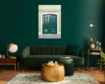 The green door nr 17A with tiles in Lisbon, Portugal by Christa Stroo photography