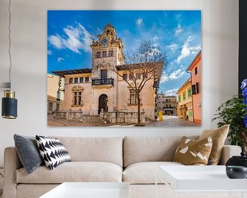 Stadhuis van Alcudia gelegen in de oude stad, Mallorca, Spanje van Alex Winter