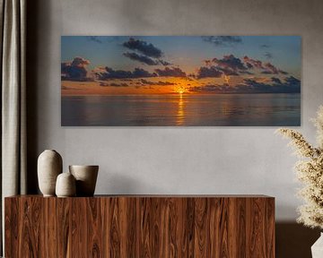 Indian Ocean sunrise van Alex Hiemstra