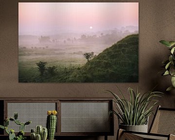 bei Sonnenaufgang mit Blick auf eine schöne Landschaft von Angelique Rademakers