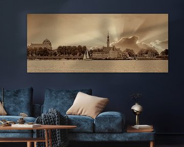 Veere, panoramafoto in sepia van Gert Hilbink