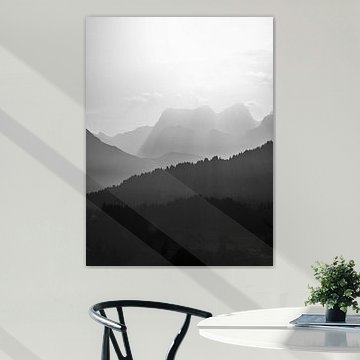 Zonsopkomst in de bergen - Zwart Wit