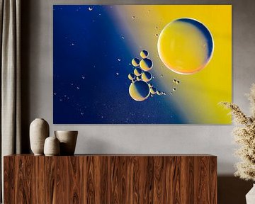 Planeten - Abstracte macrofoto van oliebubbels in water