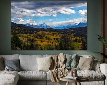 Herfst bij Old Fort Point in Jasper National Park, Canada van Discover Dutch Nature