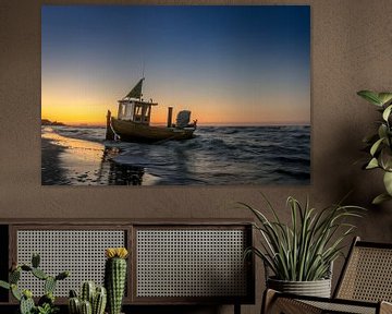 Fischerboot auf Usedom im Sonnenuntergang von Christian Möller Jork