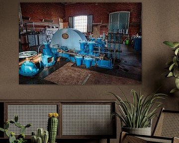 Pump room of the historic ship lift No. 4 in Thieu by Rob Boon