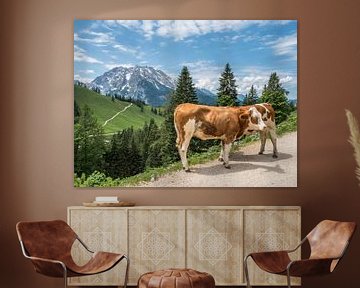 Paysage avec des vaches dans les Alpes de Berchtesgaden sur Animaflora PicsStock