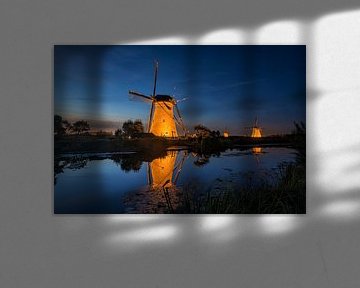 Die beleuchteten Windmühlen von Kinderdijk von Raoul Baart