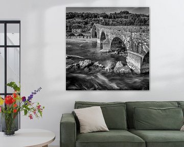 Ponte della Maddalena - Bagni di Lucca - Black and White van Teun Ruijters