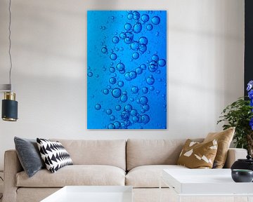 Wasser mit Blasen von Peter van den Berg