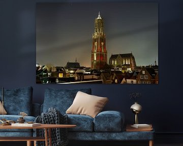 Paysage urbain d'Utrecht avec l'église Dom et la tour Dom rouge et blanche sur Donker Utrecht