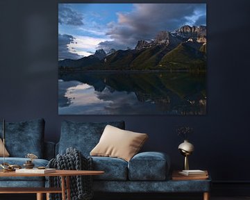 Spiegelbeeld van de Rockies van Timon Schneider