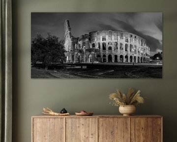 Panorama Colosseum te Rome ( ll ) zwart wit