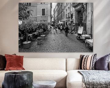 Via del Lavatore, Straße in Rom schwarz und weiß