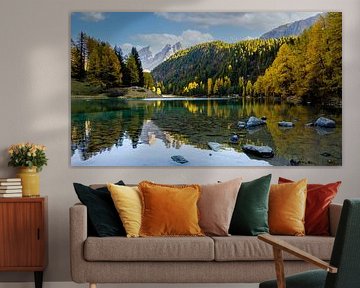 Bergsee mit Herbststimmung