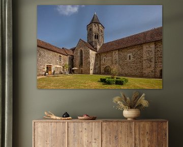 Kerk van Château de Jumilhac in de Dordogne, Frankrijk van Joost Adriaanse