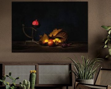 Herfst feestje .  Stilleven met appels en granaatappel . van Saskia Dingemans Awarded Photographer
