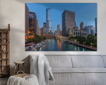 Daybreak Chicago River van Bart Hendrix