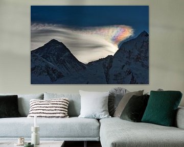 Wolken zwischen Mount Everest und Nuptse von Peter Slagboom