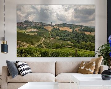 Heuvels van Piemonte met wijngaarden